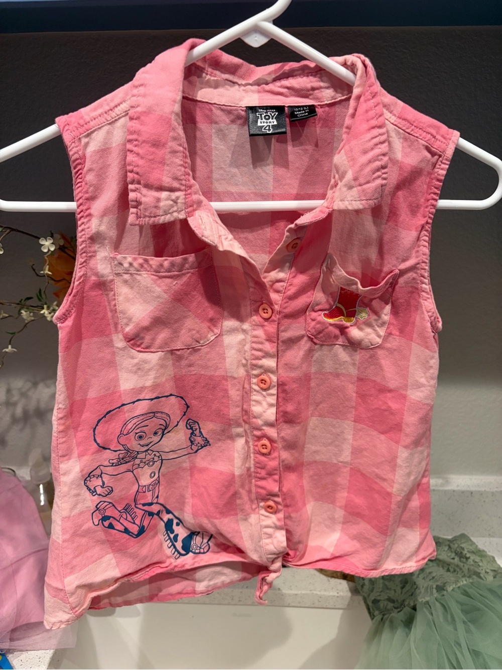 Disney Pixar Toy Story 4 Jessie Pink Gingham Tie Front Shirt Girls 10/12